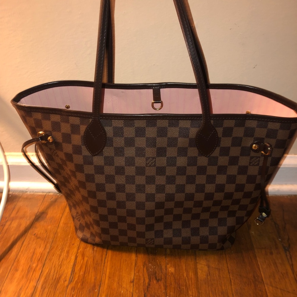 Louis Vuitton Neverfull MM & zipper pouch